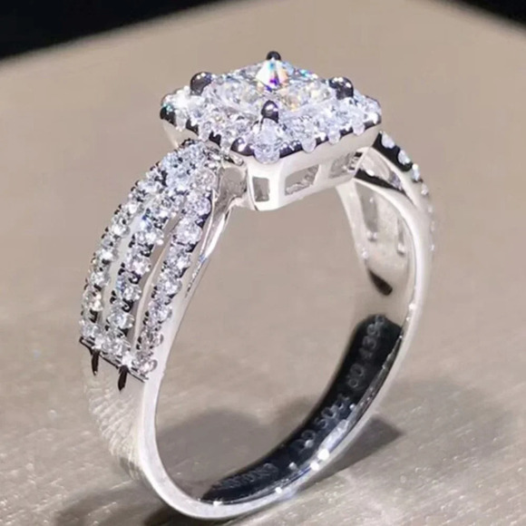 ❤Luxury Clear Gem Zircon Filed Delicate Square Hollow Rings for Women,MARR9031 - Picture 2 of 7